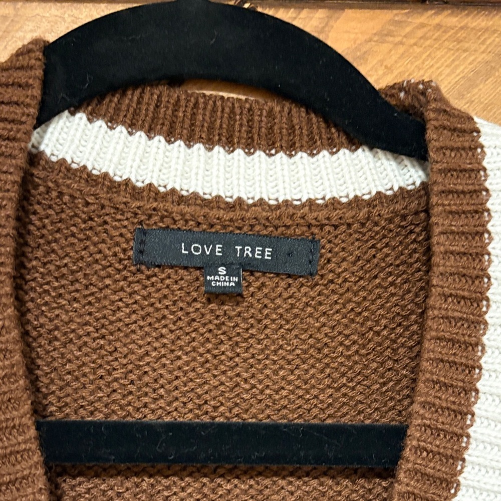 Brown and White Cable Knit Cropped Cardigan Sweater Small Love Tree - Picture 2 of 6